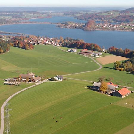 Baby- Und Kinderhof Aicherbauer Seeham Extérieur photo