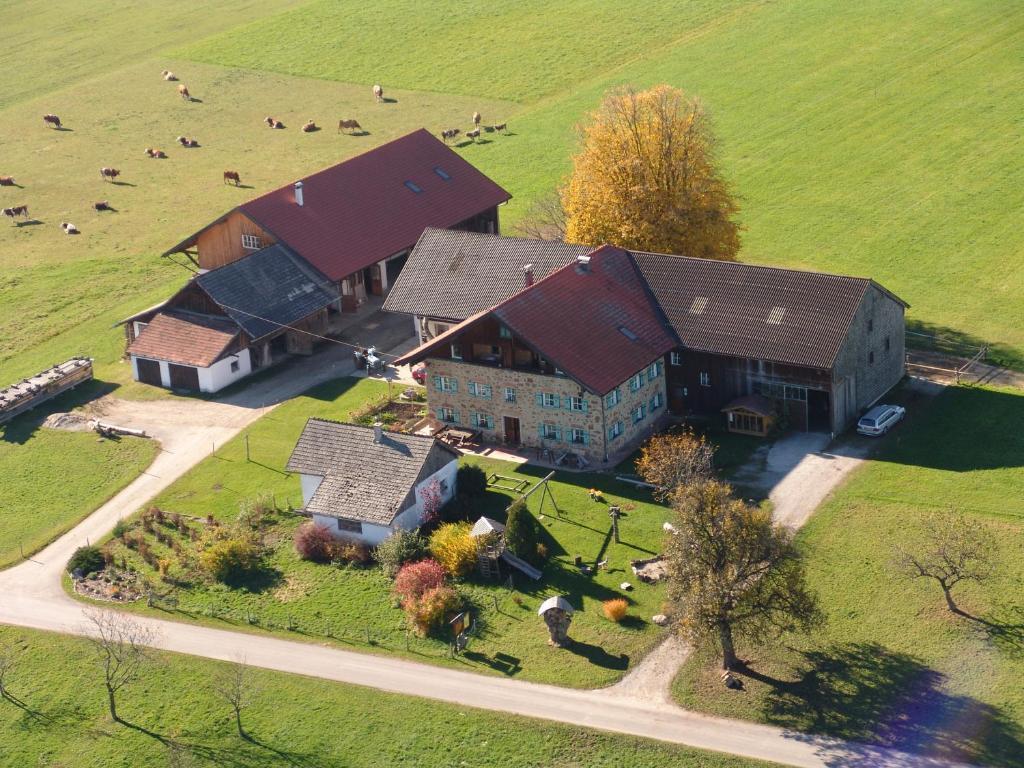 Baby- Und Kinderhof Aicherbauer Seeham Extérieur photo