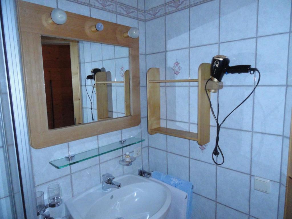 Baby- Und Kinderhof Aicherbauer Seeham Chambre photo