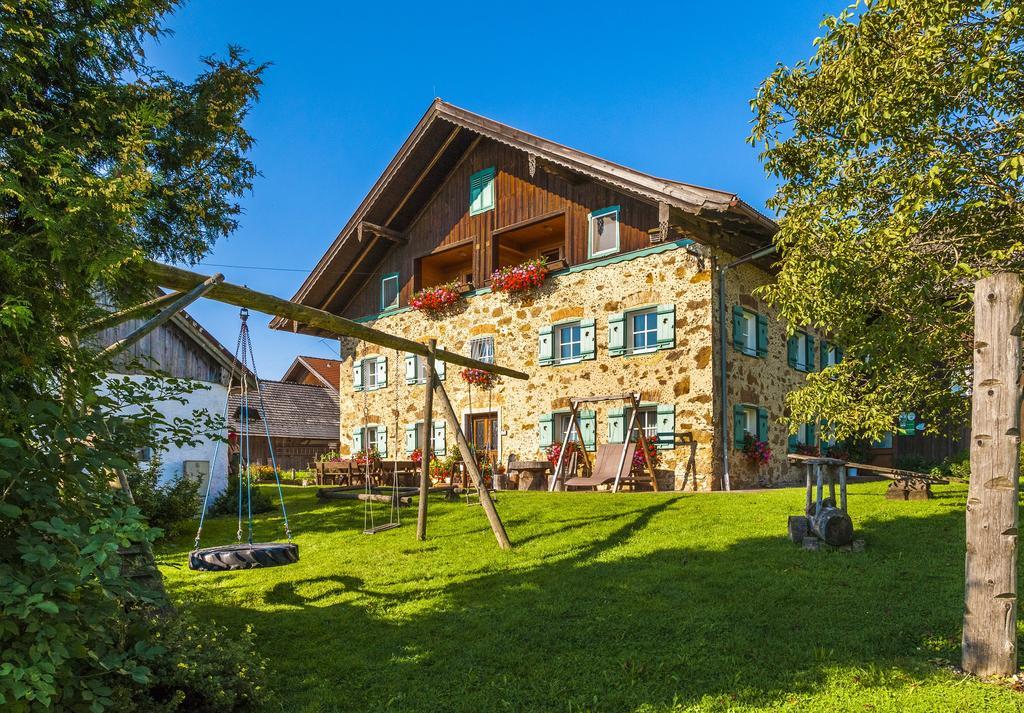 Baby- Und Kinderhof Aicherbauer Seeham Extérieur photo
